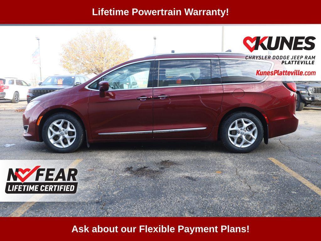 used 2018 Chrysler Pacifica car, priced at $16,677