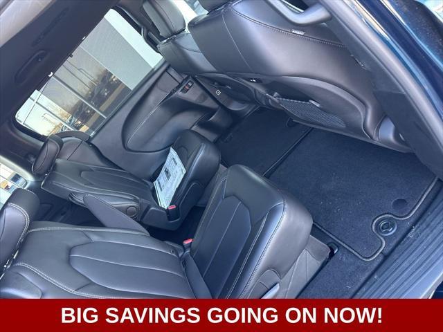 new 2025 Chrysler Pacifica car, priced at $45,315