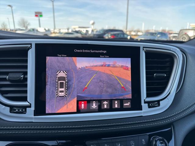new 2025 Chrysler Pacifica car, priced at $40,601