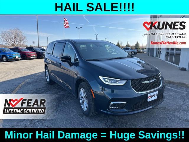 new 2025 Chrysler Pacifica car, priced at $40,601