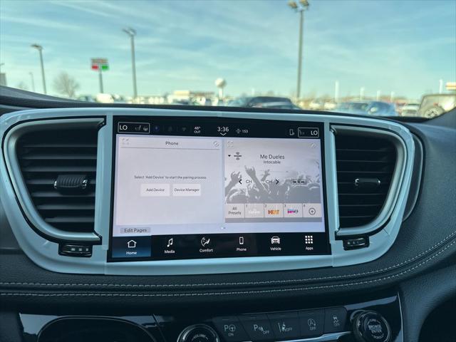 new 2025 Chrysler Pacifica car, priced at $40,601