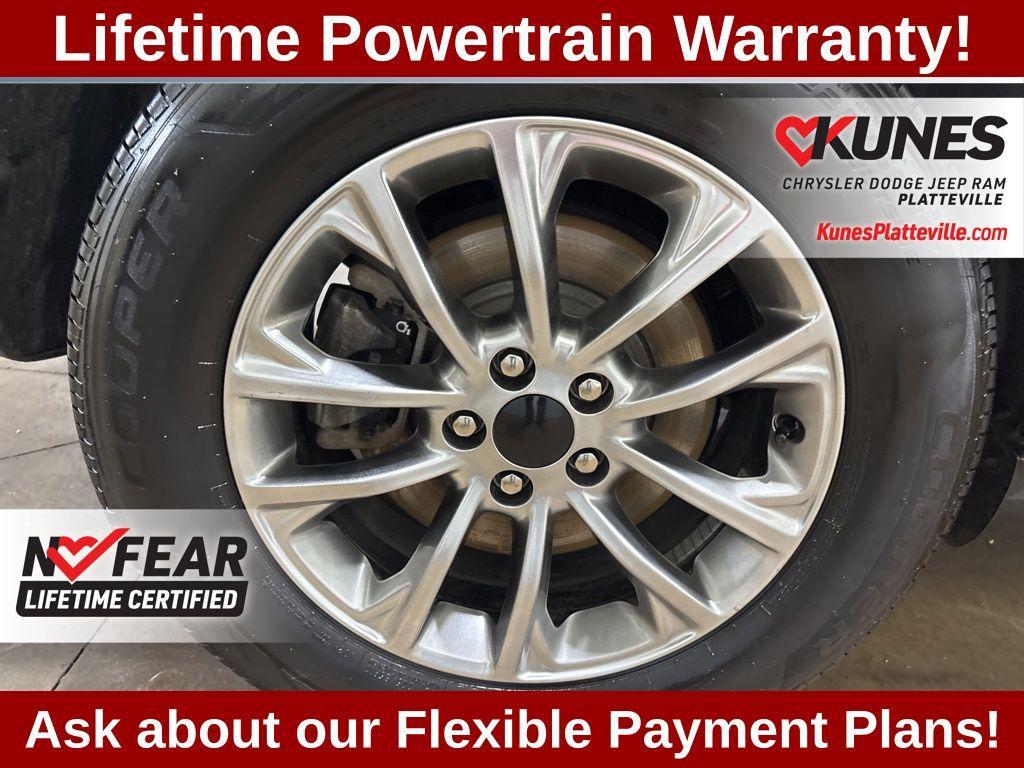 used 2021 Jeep Cherokee car, priced at $21,115