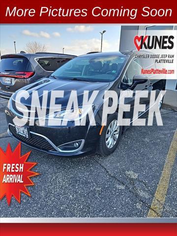 used 2018 Chrysler Pacifica car, priced at $13,791