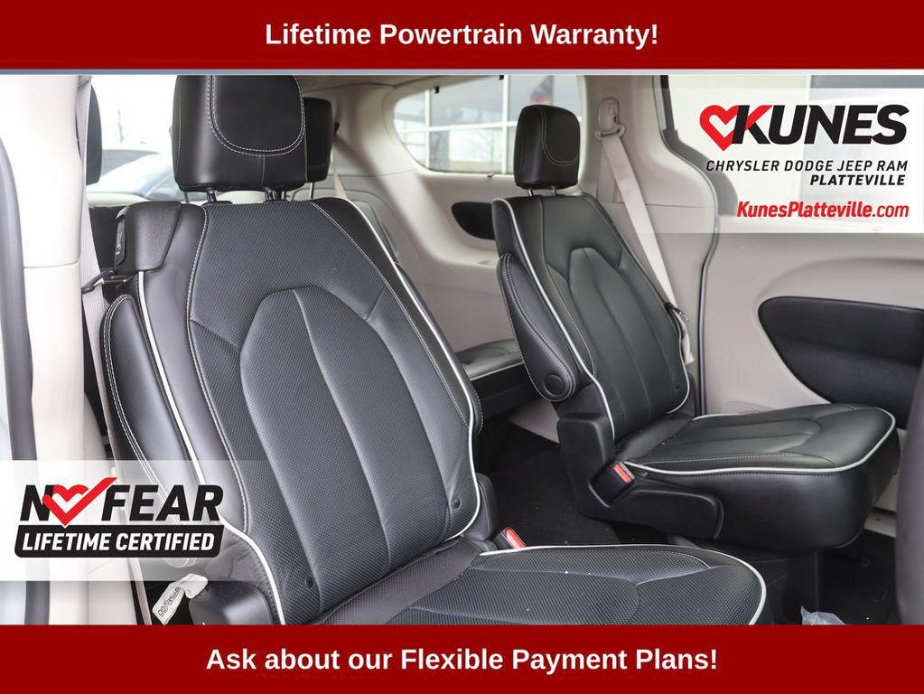 used 2023 Chrysler Pacifica car, priced at $36,991