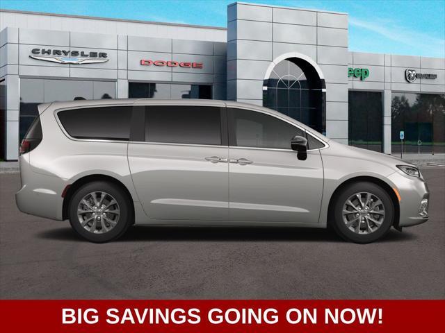 new 2025 Chrysler Pacifica car, priced at $49,893