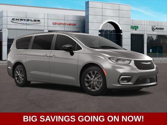 new 2025 Chrysler Pacifica car, priced at $49,893