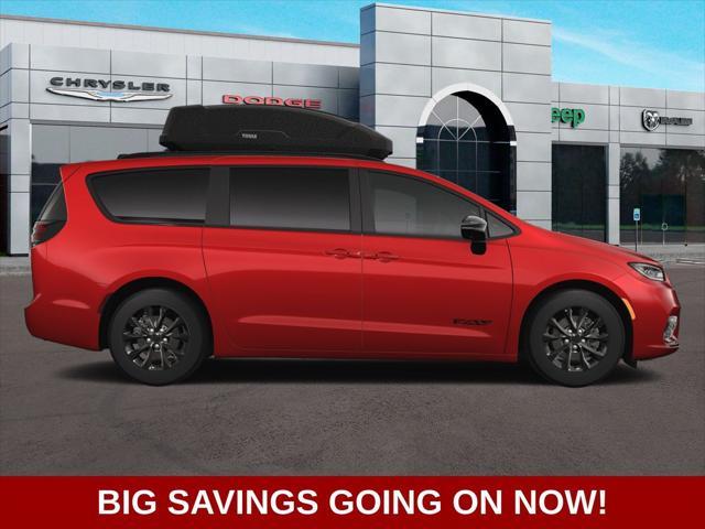 new 2025 Chrysler Pacifica car, priced at $44,852
