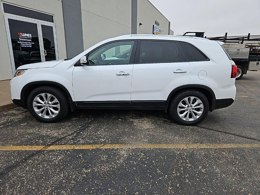 used 2015 Kia Sorento car, priced at $5,601