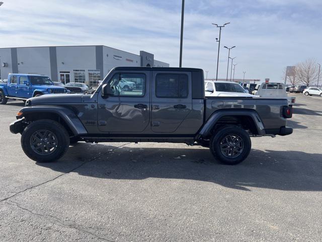 new 2024 Jeep Gladiator car, priced at $47,002
