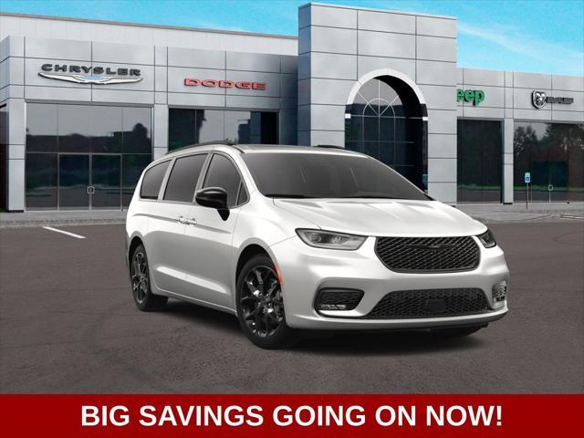 new 2025 Chrysler Pacifica car, priced at $55,065