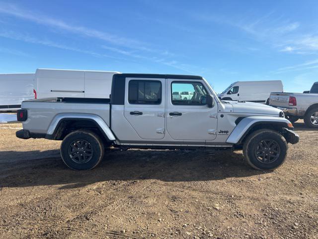 new 2024 Jeep Gladiator car, priced at $51,058