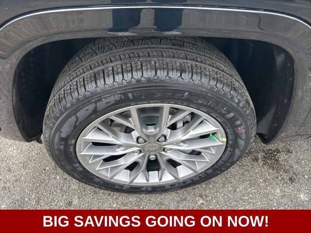 new 2025 Jeep Grand Cherokee car, priced at $60,205