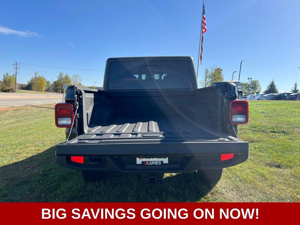 new 2024 Jeep Gladiator car, priced at $42,223