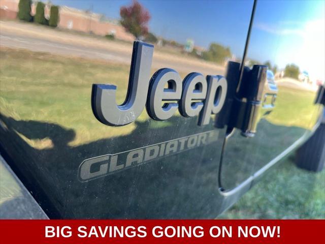 new 2024 Jeep Gladiator car, priced at $41,154