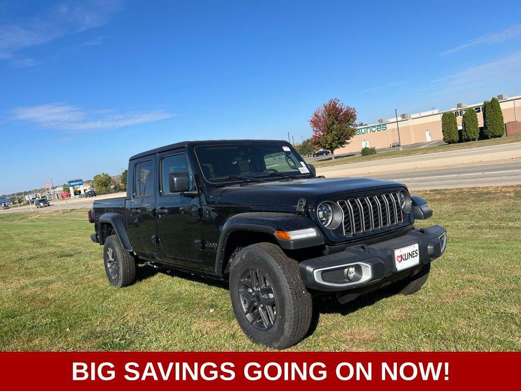 new 2024 Jeep Gladiator car, priced at $42,223