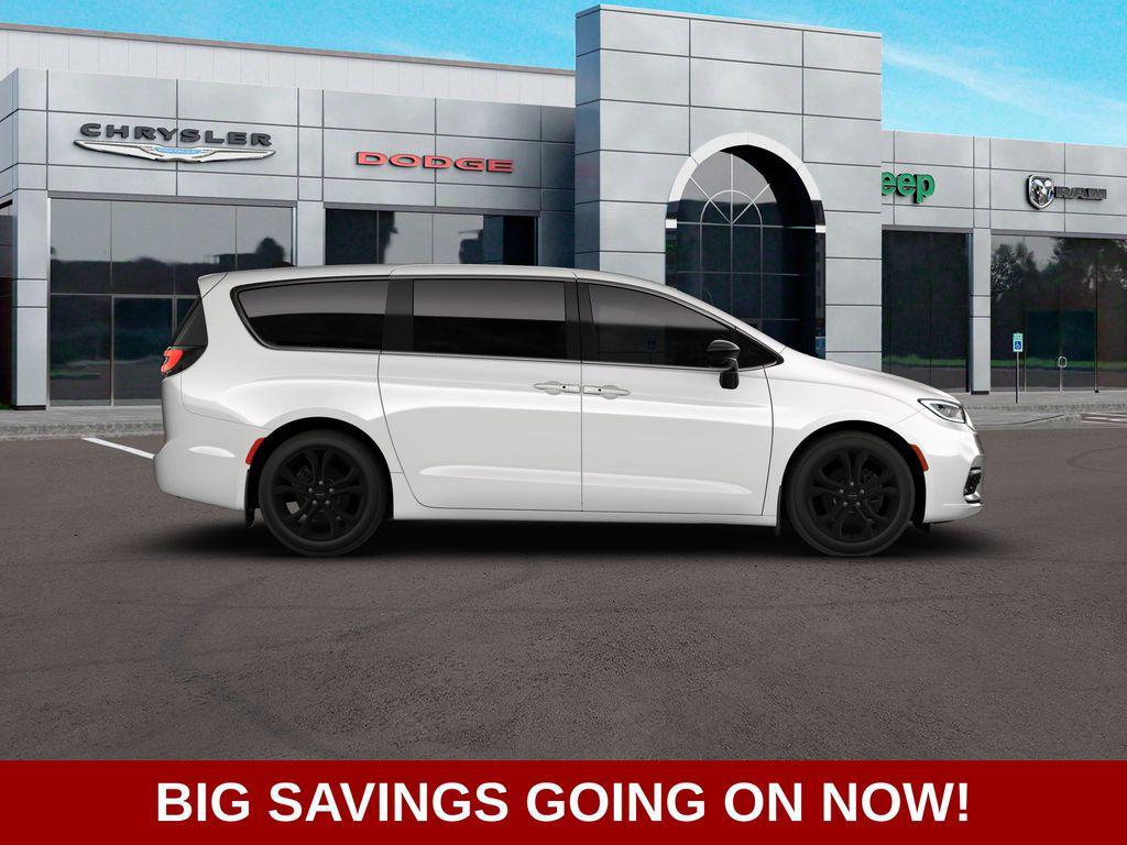 new 2026 Chrysler Pacifica car, priced at $45,860