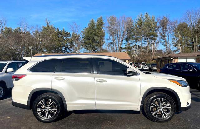 used 2016 Toyota Highlander car, priced at $20,580