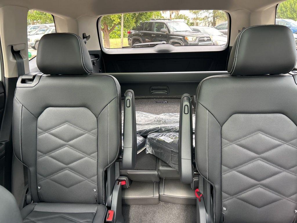 new 2026 Volkswagen Atlas car, priced at $45,093