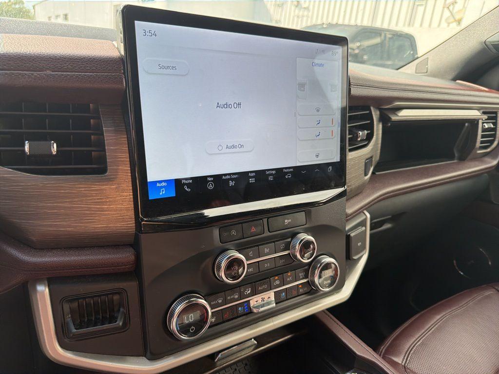 used 2023 Ford Expedition car, priced at $36,898