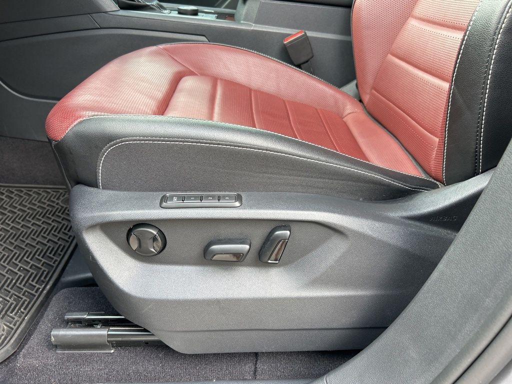 used 2022 Volkswagen Atlas Cross Sport car, priced at $29,985