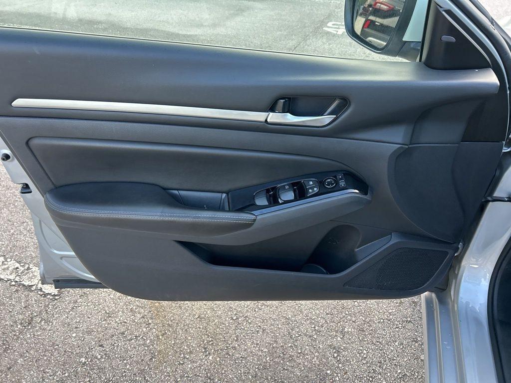 used 2023 Nissan Altima car, priced at $16,797