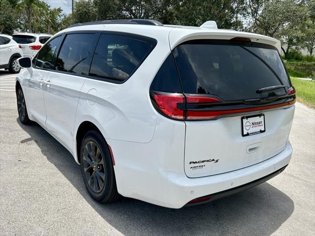 used 2021 Chrysler Pacifica car, priced at $22,995