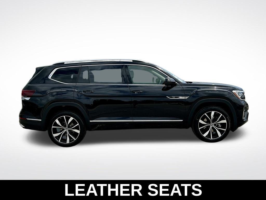 new 2025 Volkswagen Atlas car, priced at $48,371