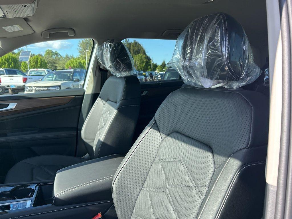 new 2026 Volkswagen Atlas car, priced at $41,085