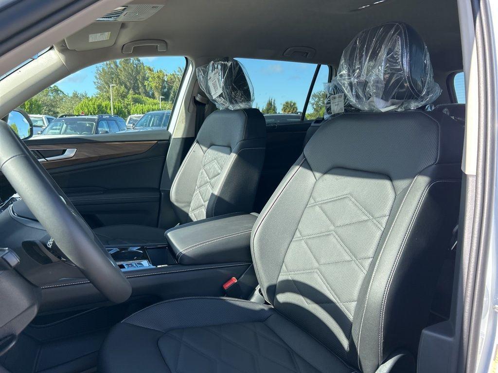 new 2026 Volkswagen Atlas car, priced at $41,085