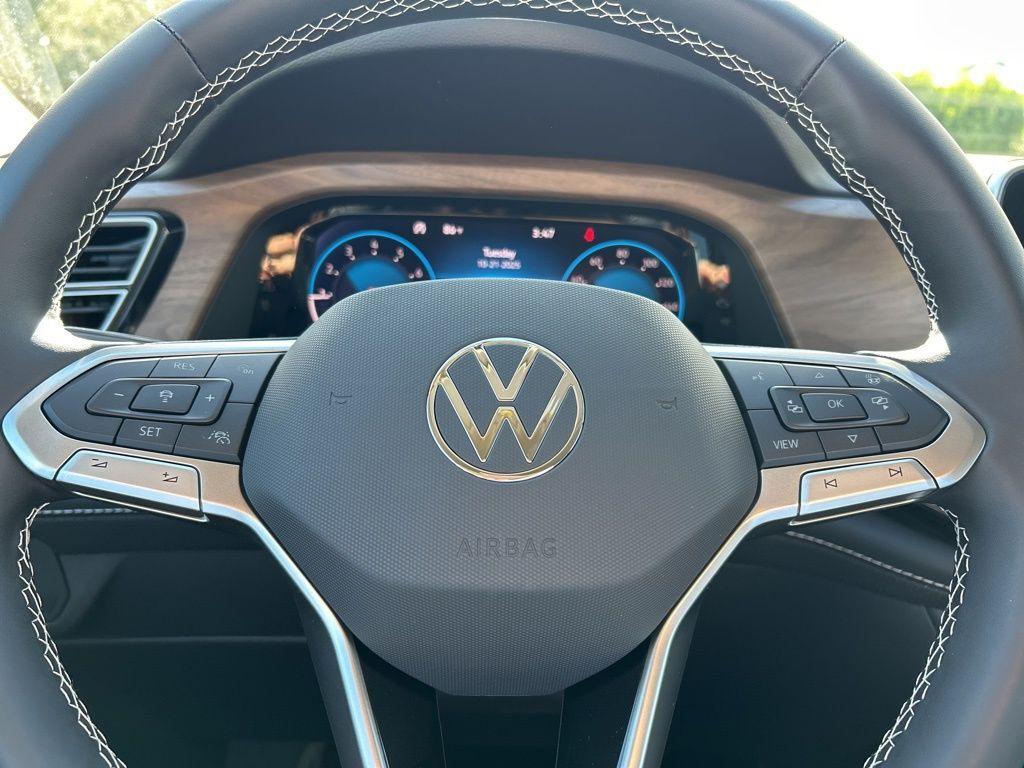 new 2026 Volkswagen Atlas car, priced at $41,085