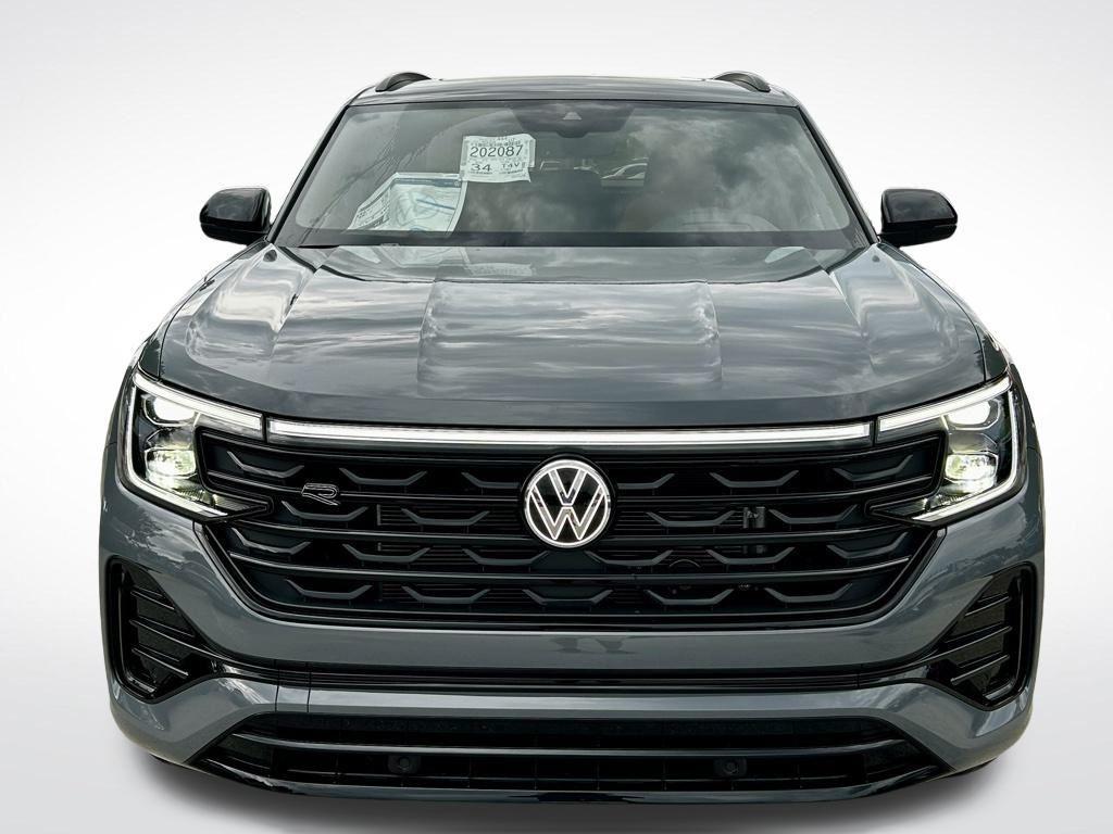 new 2026 Volkswagen Atlas Cross Sport car, priced at $48,301