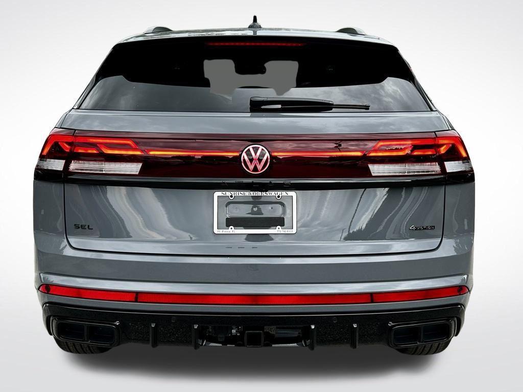 new 2026 Volkswagen Atlas Cross Sport car, priced at $48,301