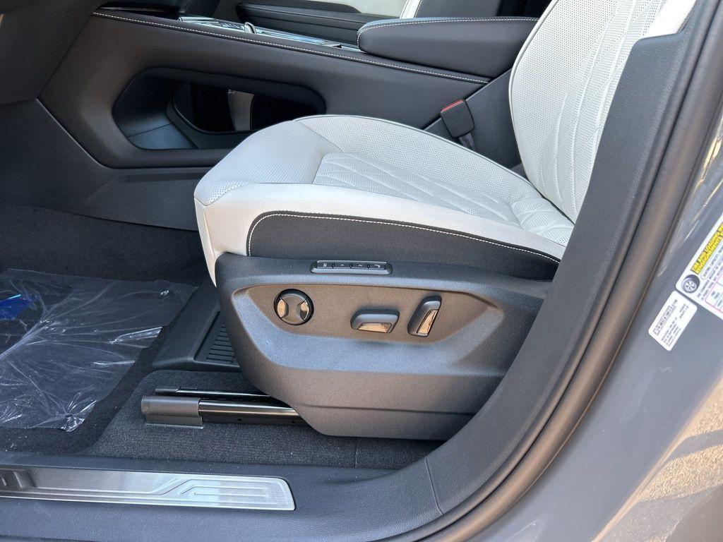 new 2026 Volkswagen Atlas Cross Sport car, priced at $53,448