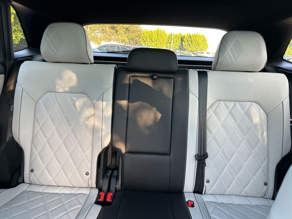 new 2026 Volkswagen Atlas Cross Sport car, priced at $53,448