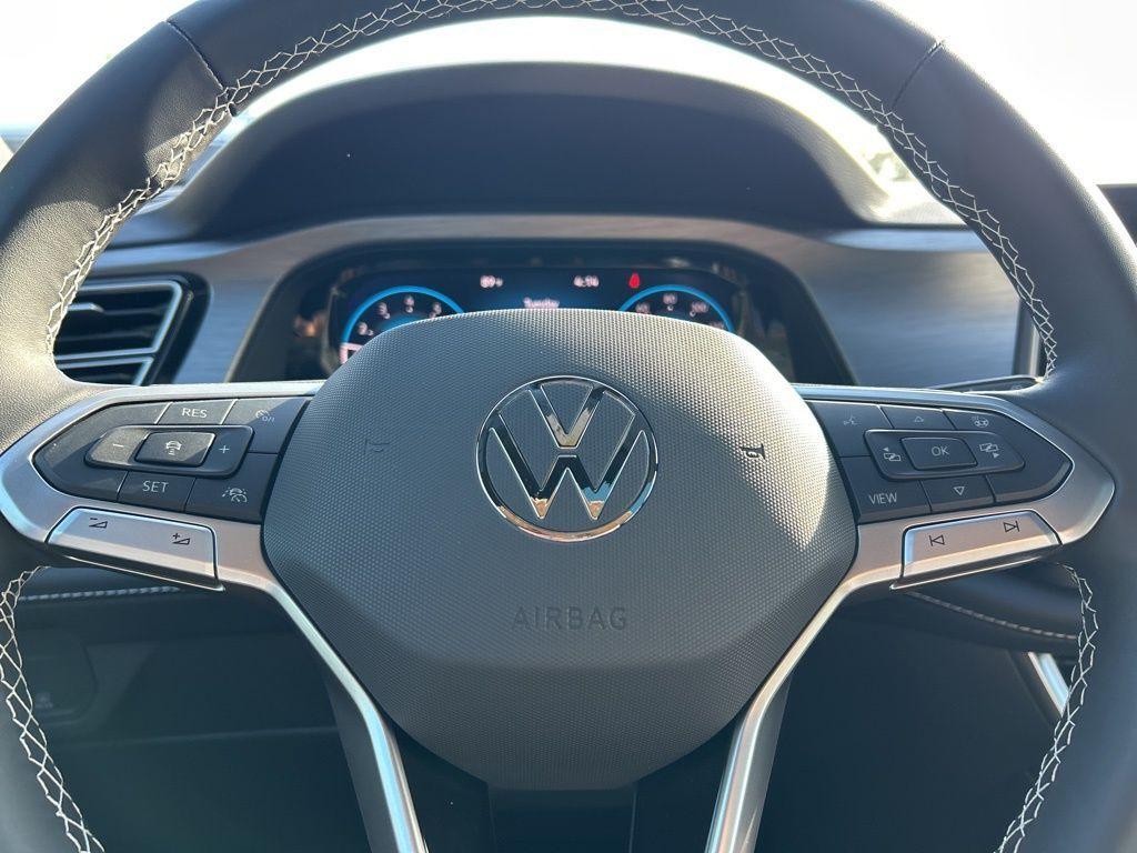 new 2026 Volkswagen Atlas Cross Sport car, priced at $43,546