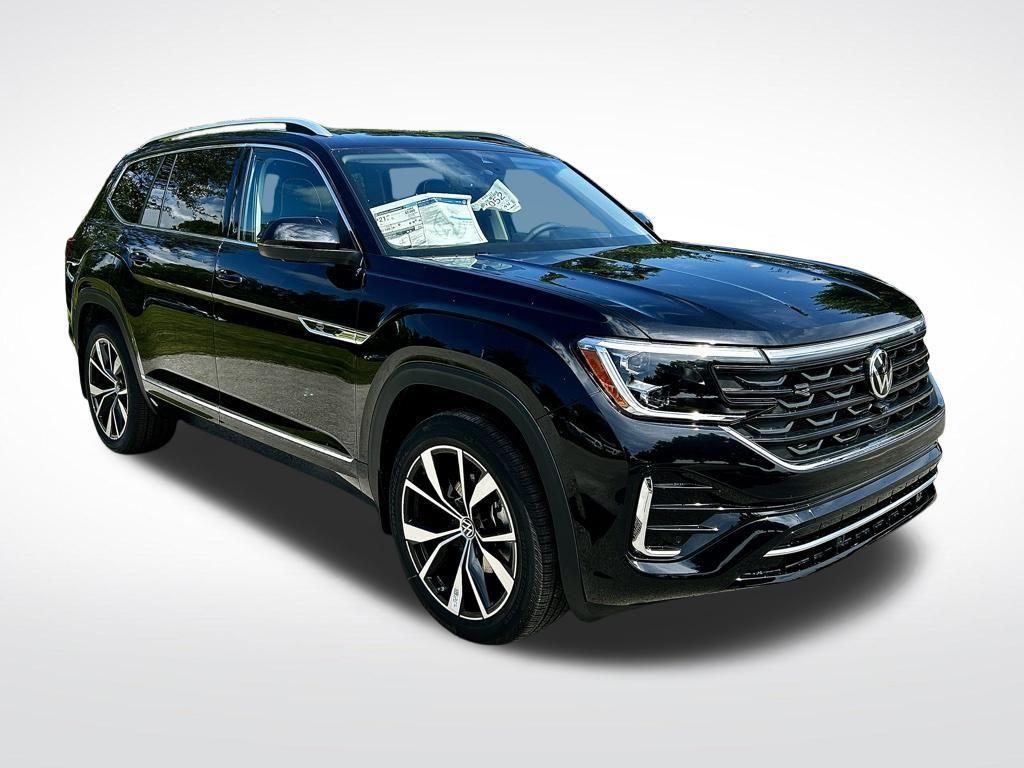new 2025 Volkswagen Atlas car, priced at $46,296