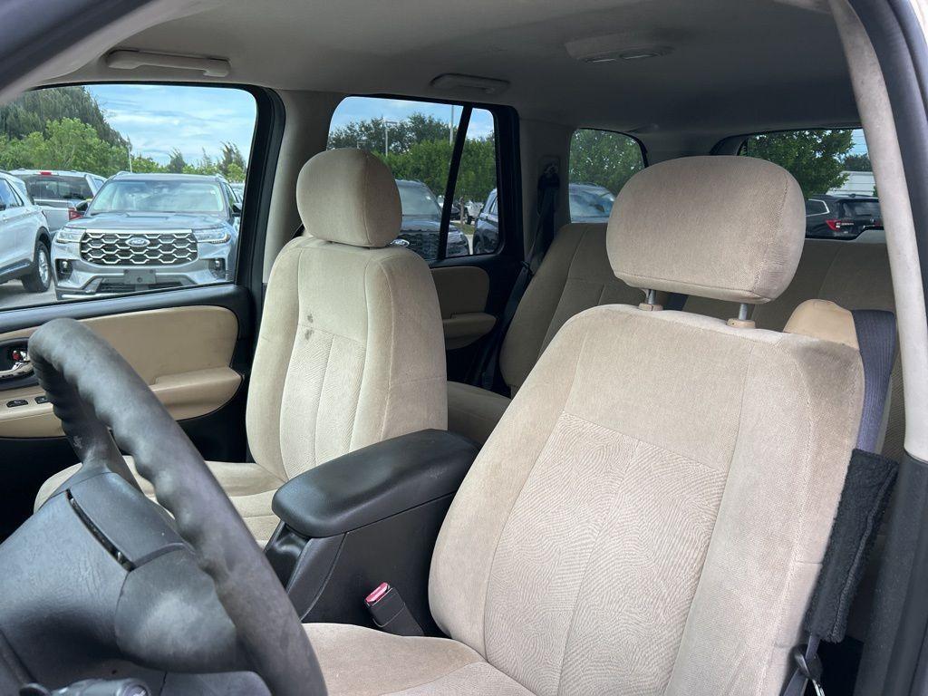 used 2005 Chevrolet TrailBlazer car, priced at $3,499