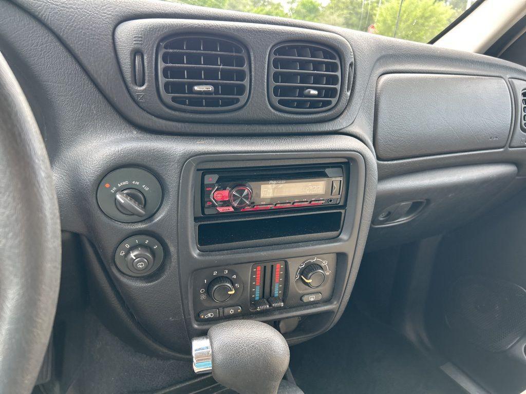used 2005 Chevrolet TrailBlazer car, priced at $3,499