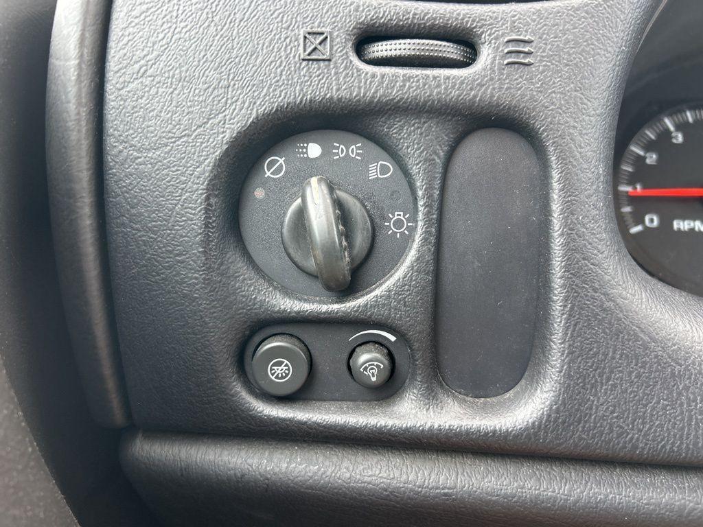 used 2005 Chevrolet TrailBlazer car, priced at $3,499