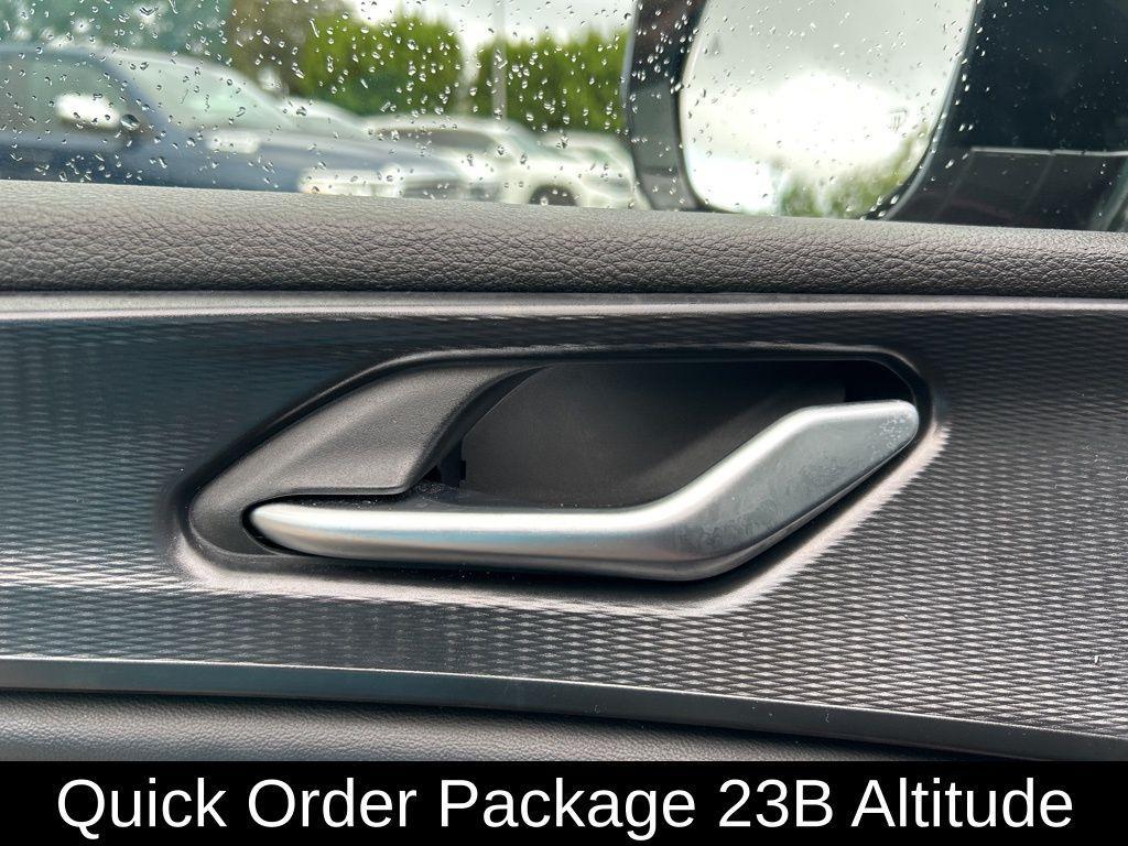 used 2023 Jeep Grand Cherokee L car, priced at $24,829