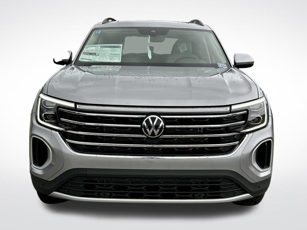 new 2025 Volkswagen Atlas car, priced at $43,446