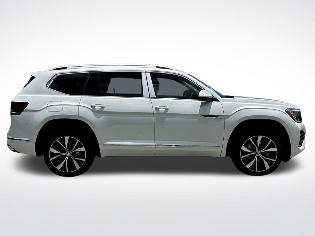 new 2025 Volkswagen Atlas car, priced at $50,310