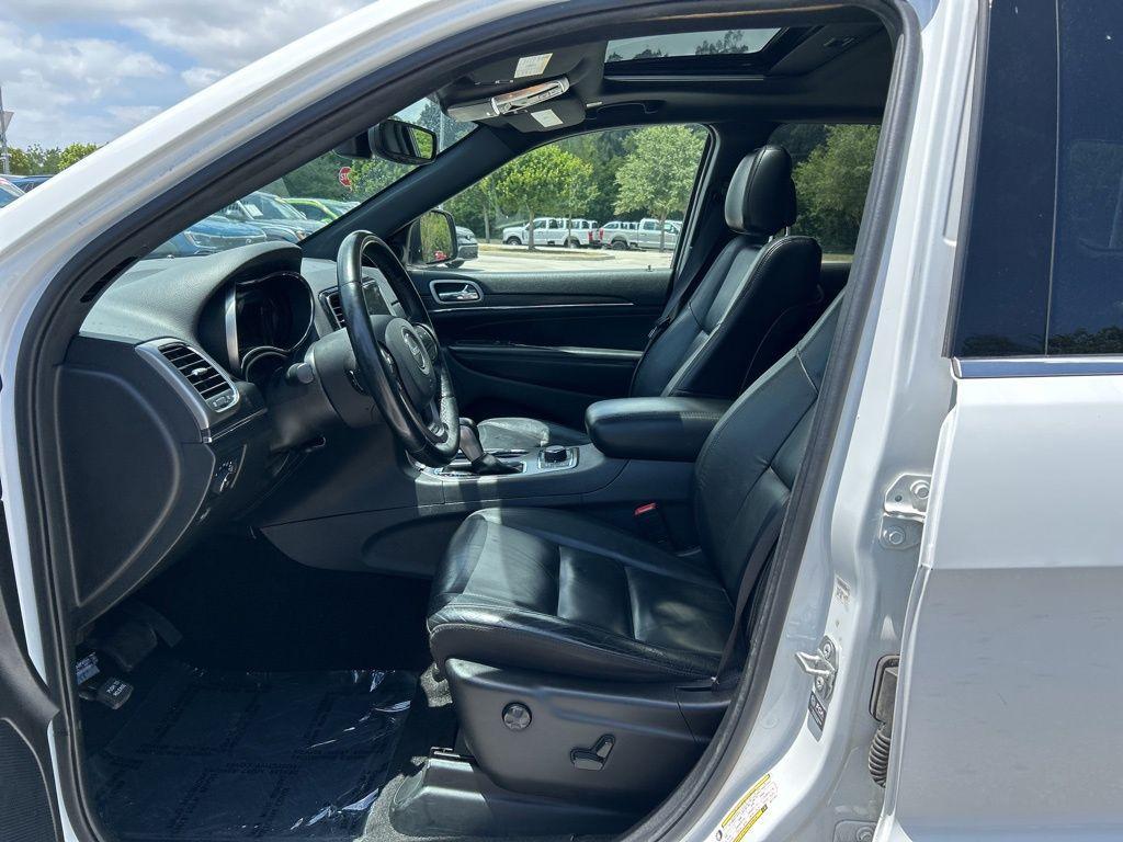 used 2022 Jeep Grand Cherokee WK car, priced at $22,409