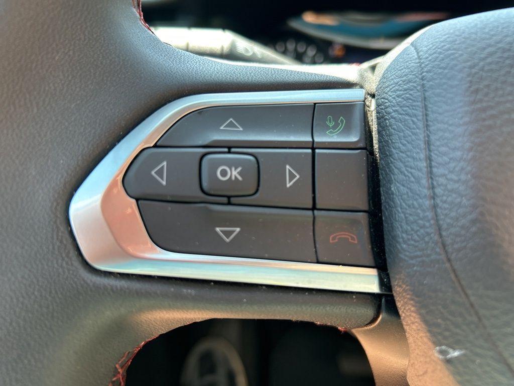 used 2024 Jeep Compass car, priced at $25,595
