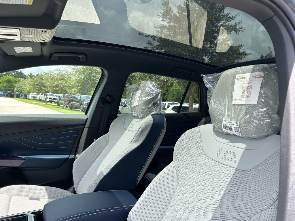 new 2025 Volkswagen ID.4 car, priced at $47,347