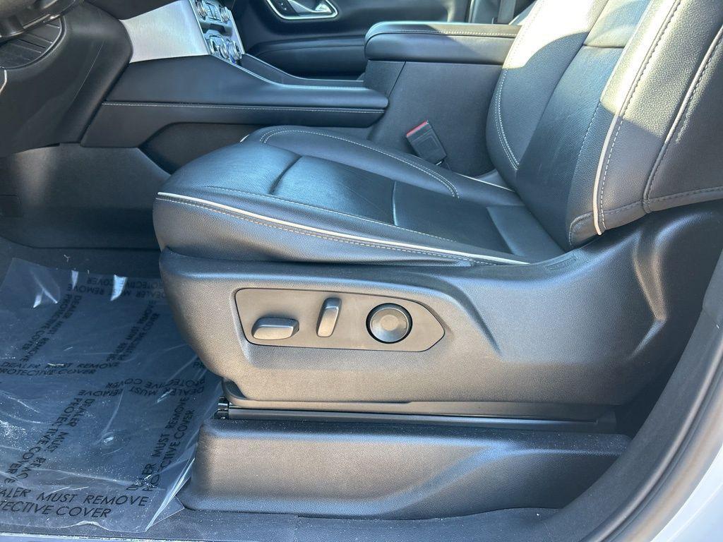 used 2023 GMC Yukon car, priced at $43,995