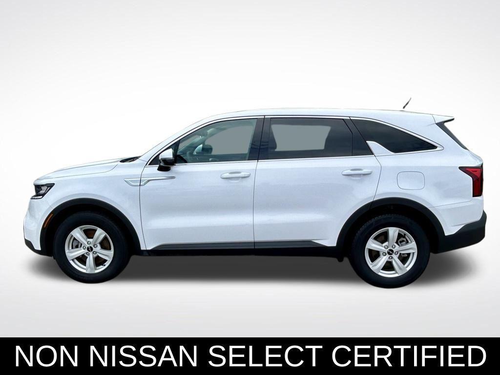 used 2023 Kia Sorento car, priced at $24,444