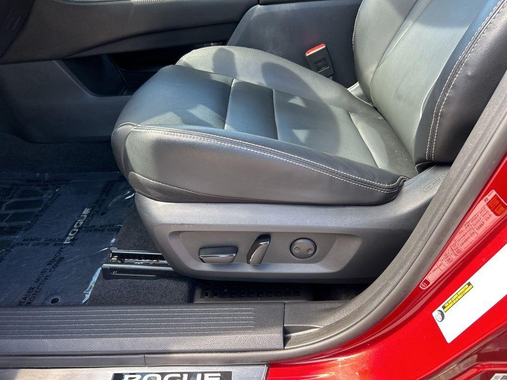 used 2022 Nissan Rogue car, priced at $24,995