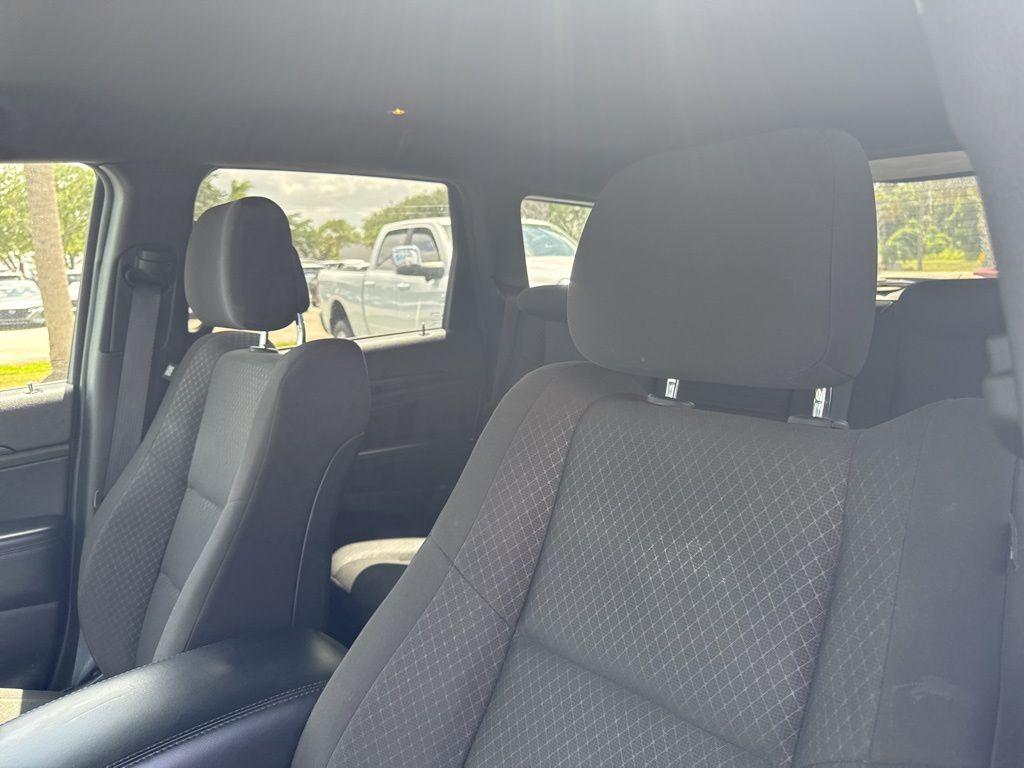 used 2021 Jeep Grand Cherokee car, priced at $19,371