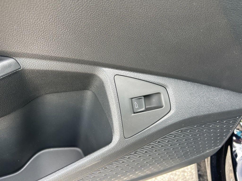 new 2025 Volkswagen Jetta car, priced at $23,618